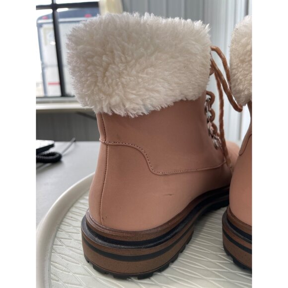Torrid Shearling Hiker Ankle Bootie Size 7.5 Lace Up Almond Toe Shoes Blush Pink - Picture 9 of 12